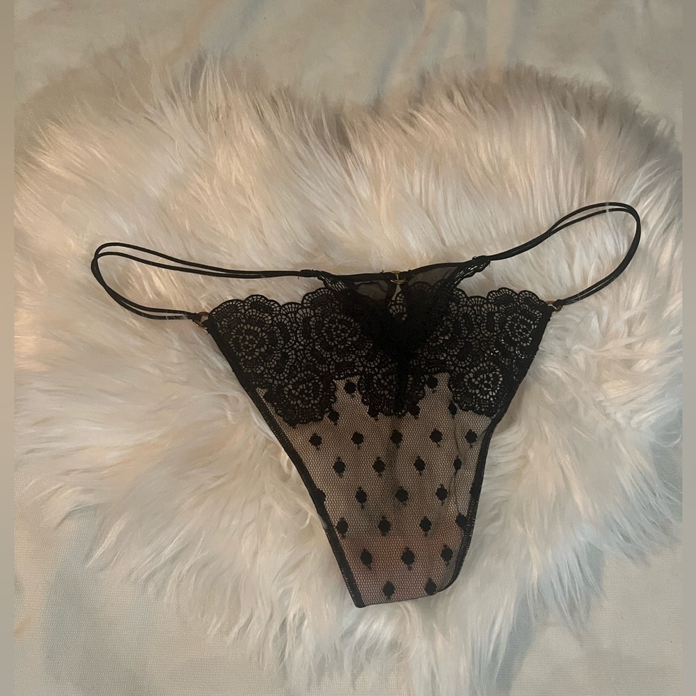 Rare 2008 VS Very Sexy V-String Thong y2K Vintage